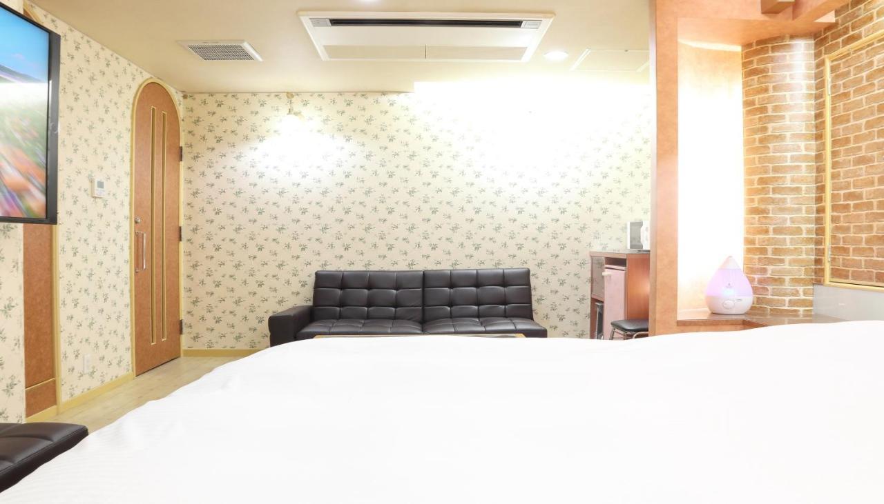 Hotel Mint House -Resort And Relaxation- Mihama  Exterior photo